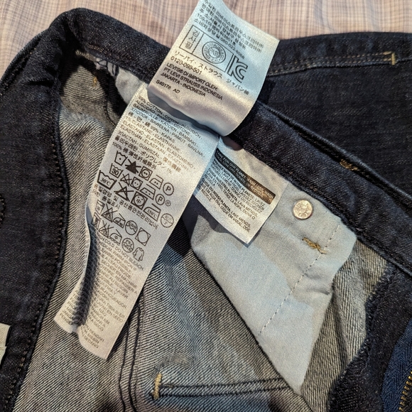 Levi's 515 Bootcut Jeans - Picture 8 of 9